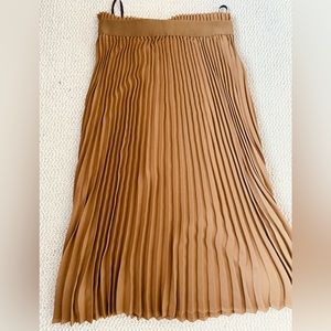 Aritzia Babaton Pleated Midi Skirt Tamarind